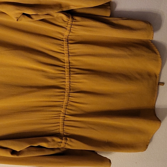 Unique Spectrum Ladies blouse - Picture 5 of 6